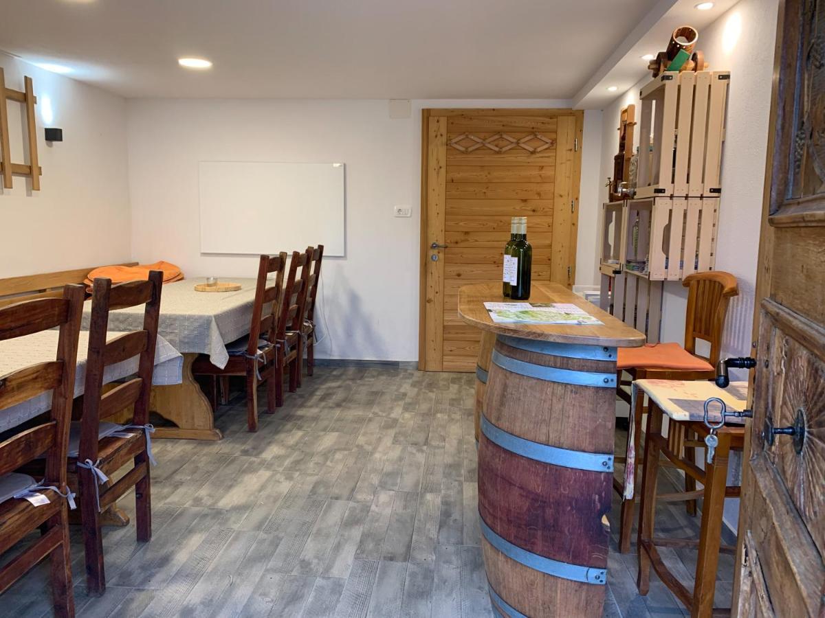 Holiday House Zlacka Gorca Pristava pri Mestinju المظهر الخارجي الصورة