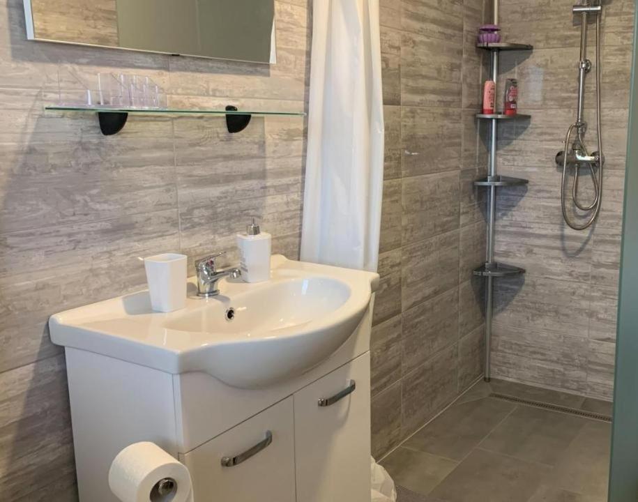 Holiday House Zlacka Gorca Pristava pri Mestinju المظهر الخارجي الصورة